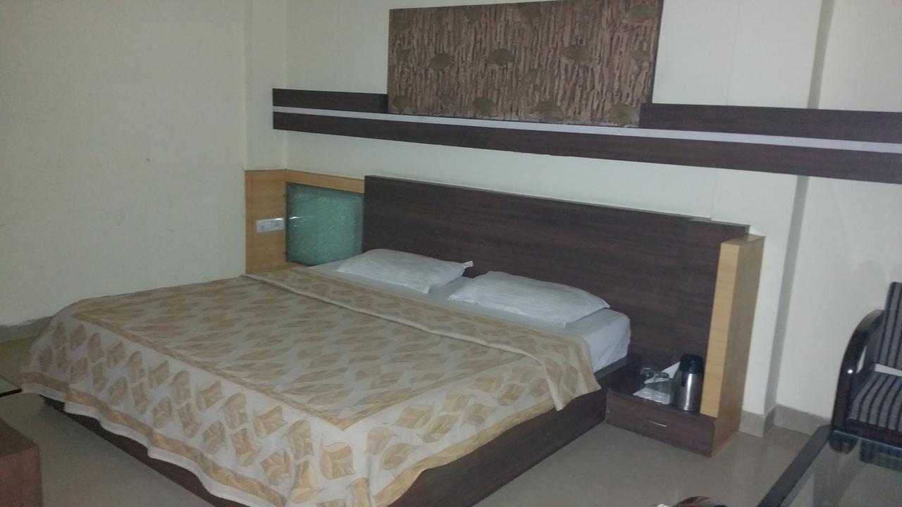 Hotel 9Th Planet Thanesar Exterior photo